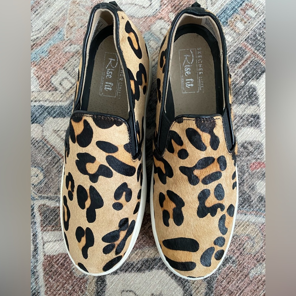 Sketchers Leopard Platform Sneaker